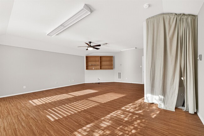 Building Photo - 16715 Red Falls Cir