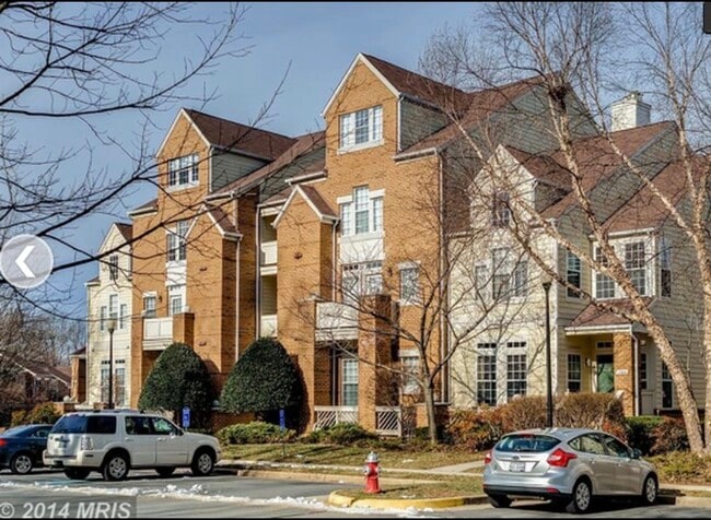 Building Photo - 1304F Garden Wall Cir