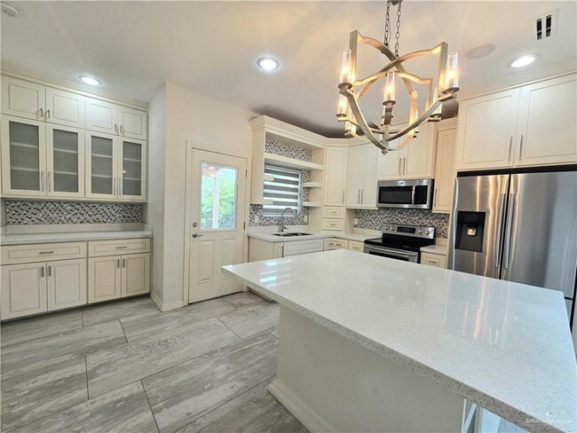 Building Photo - 24 Dorado Dr