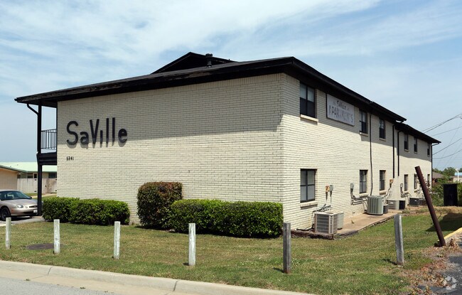 Building Photo - SaVille