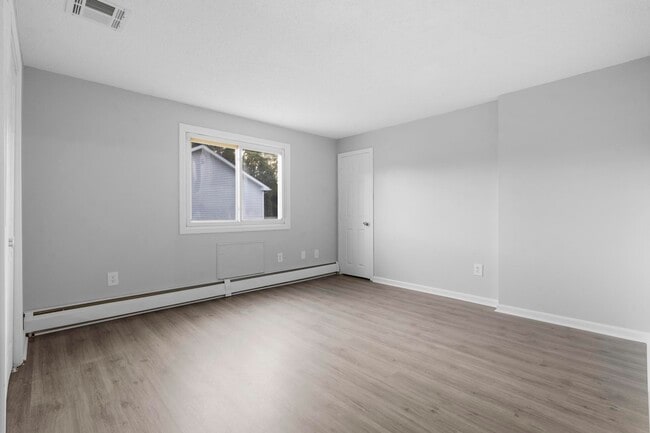 Bedroom 2 - 670 Middletown Ave