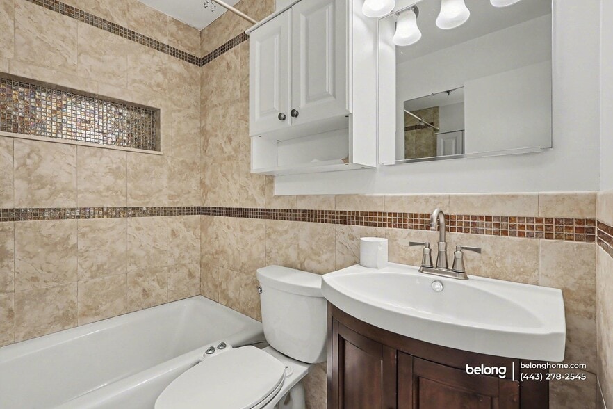 Building Photo - 5909 Berwyn Rd