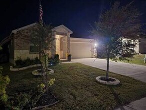 Building Photo - Beautiful House for Rent