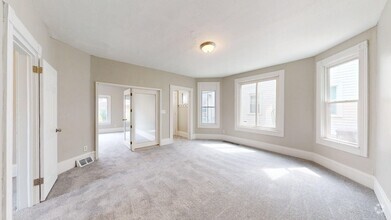 Building Photo - 3732 W 37th St