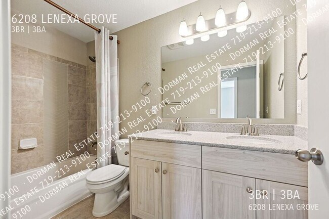 Building Photo - 6208 Lenexa Grv
