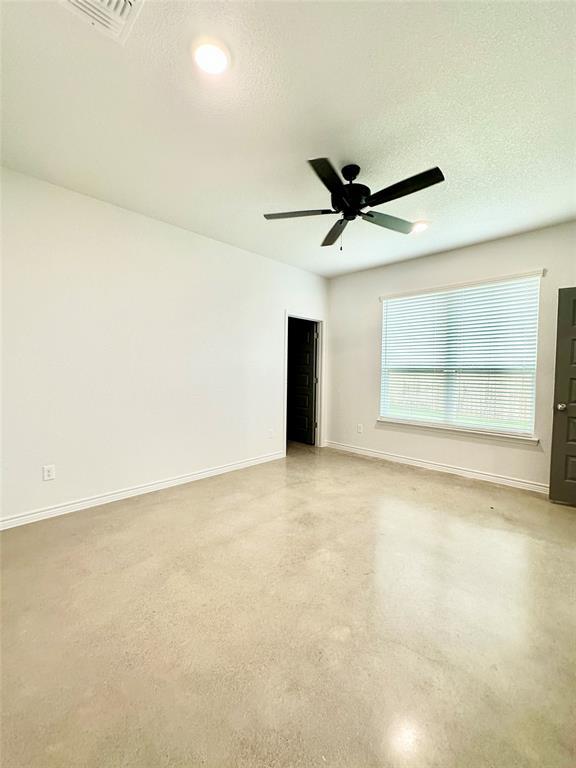 Building Photo - 2321 Ocean Ave