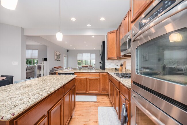 Building Photo - 2768 Blakely Ln