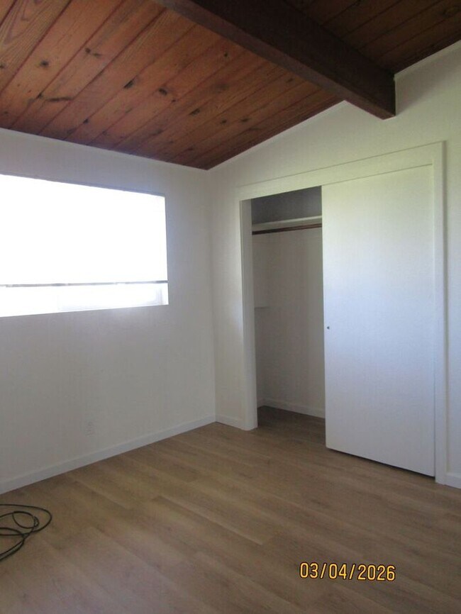 Building Photo - Charming One Bed, One Bath Country Home in Sebastopol-$1,795 per month!