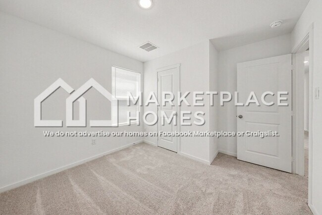 Building Photo - 7643 Varo Gln