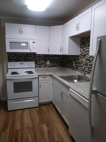 Building Photo - Locust Grove Apartments