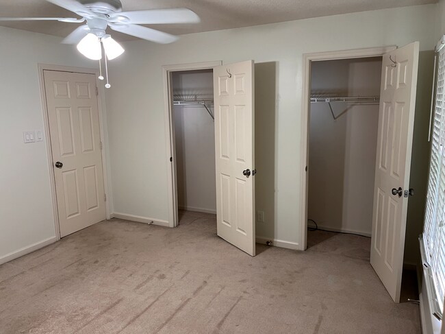 Building Photo - 104 Sparger Springs Ln