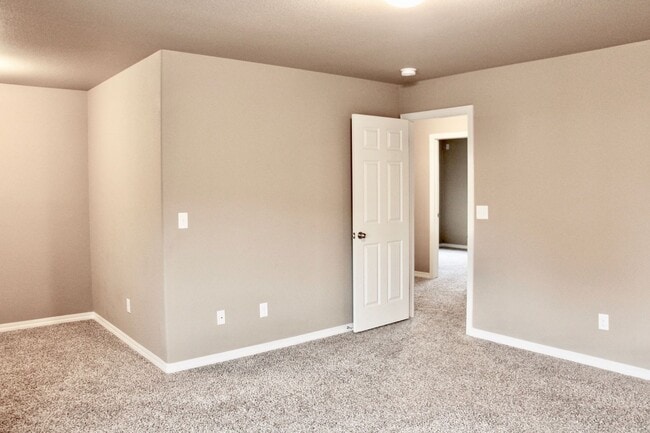 Building Photo - Well Cared For 3 bed/2.5 Bath Home in Security - Widefield