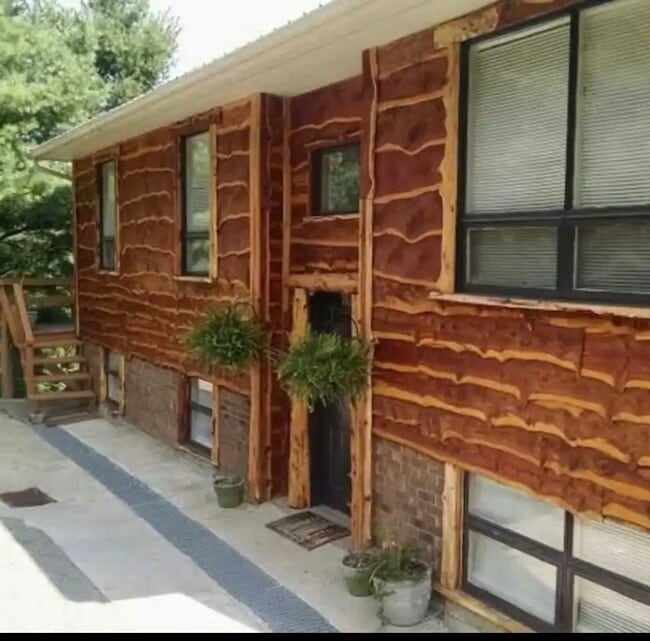 Primary Photo - 1825 Friendship Church Rd