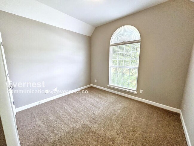 Building Photo - 3734 Montgomery Way