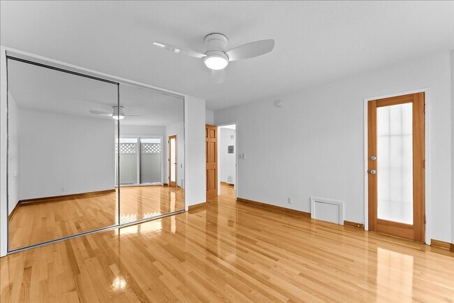 Building Photo - 1739 Washington Way