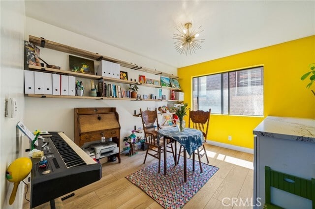 Building Photo - 485 W 39th St