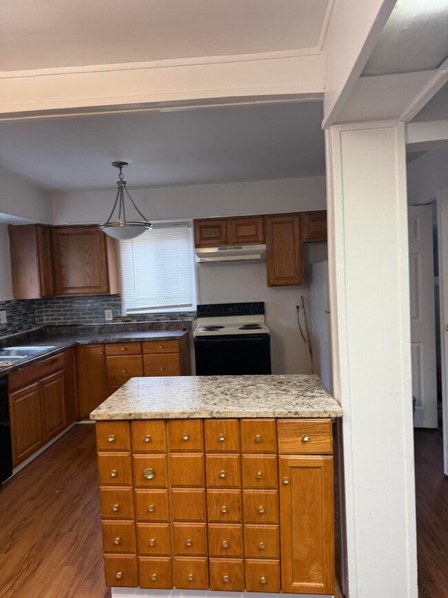 Building Photo - 19133 MacArthur