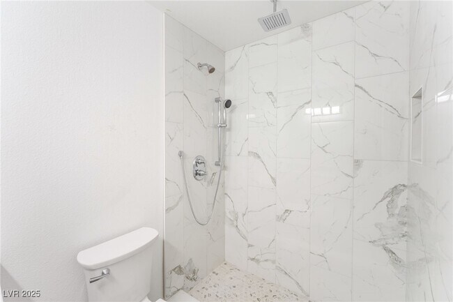 Building Photo - 1416 Cholla Way