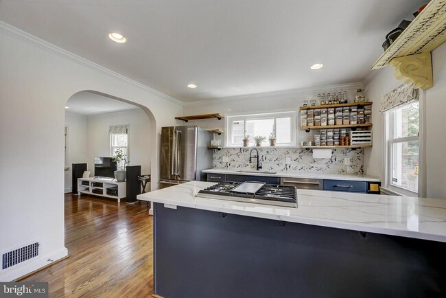 Building Photo - 311 Timberwood Ave