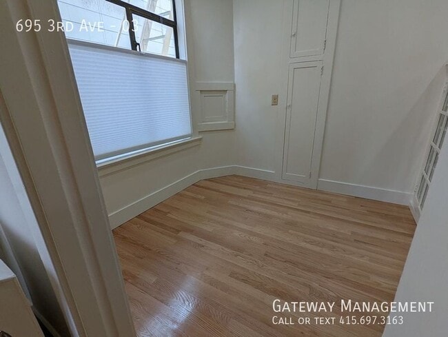 Building Photo - 695 3rd Ave