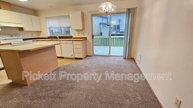 Building Photo - 1334 NE Jasmine Ln