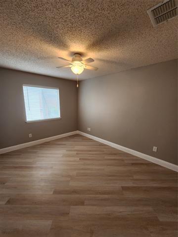 Building Photo - 907 Live Oak Dr