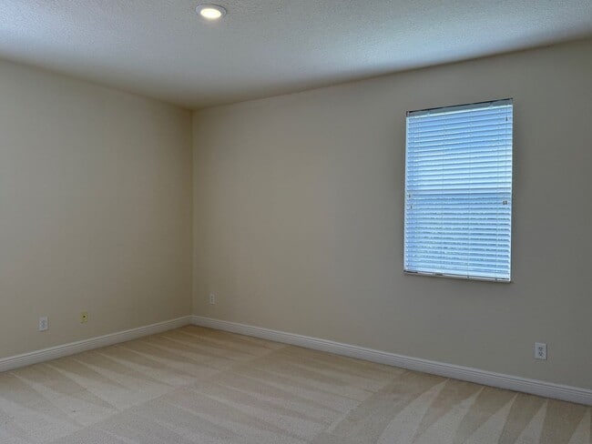 Building Photo - 2740 Swoop Cir