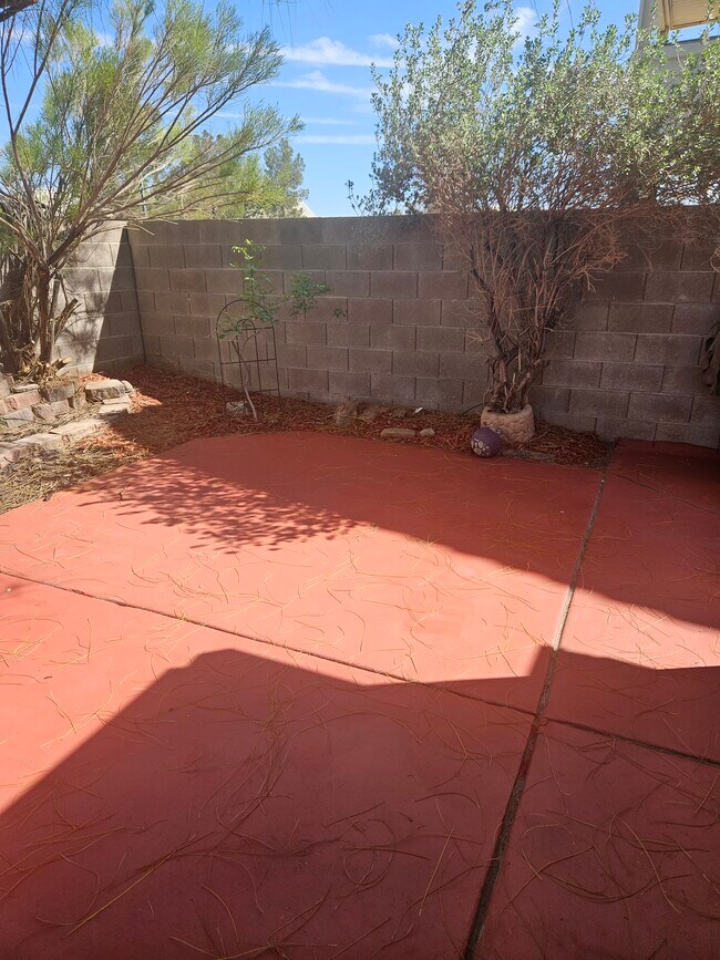 Building Photo - 6102 Hillside Bloom Ct