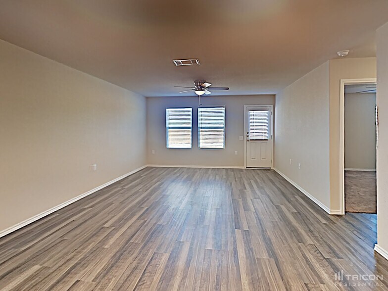 Building Photo - 1410 Putters Edge