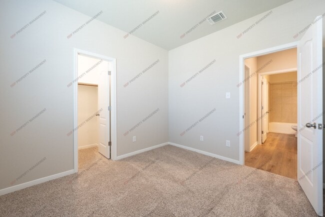 Building Photo - 5432 Friars Lp