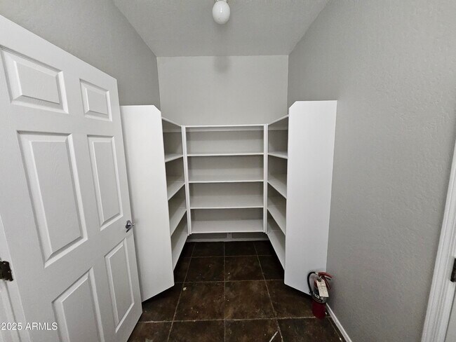 Building Photo - 1294 W Agrarian Hills Dr