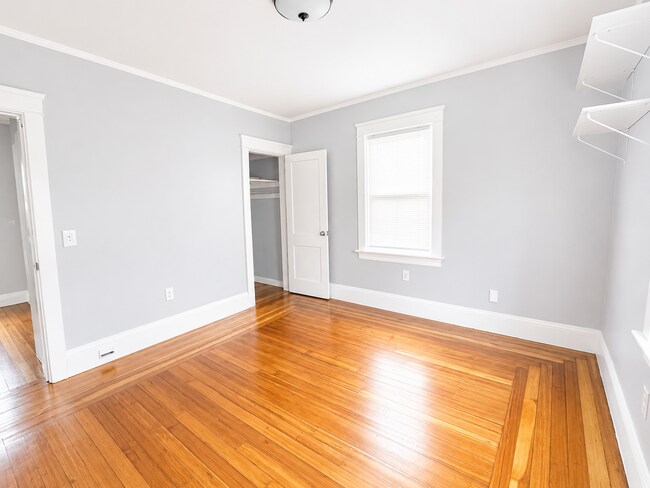 Building Photo - 144 Magnolia St