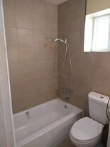 Building Photo - 1515 W Desert Cove Ave