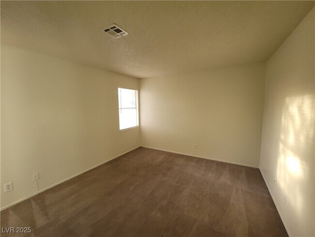 Building Photo - 108 Boysenberry Ln