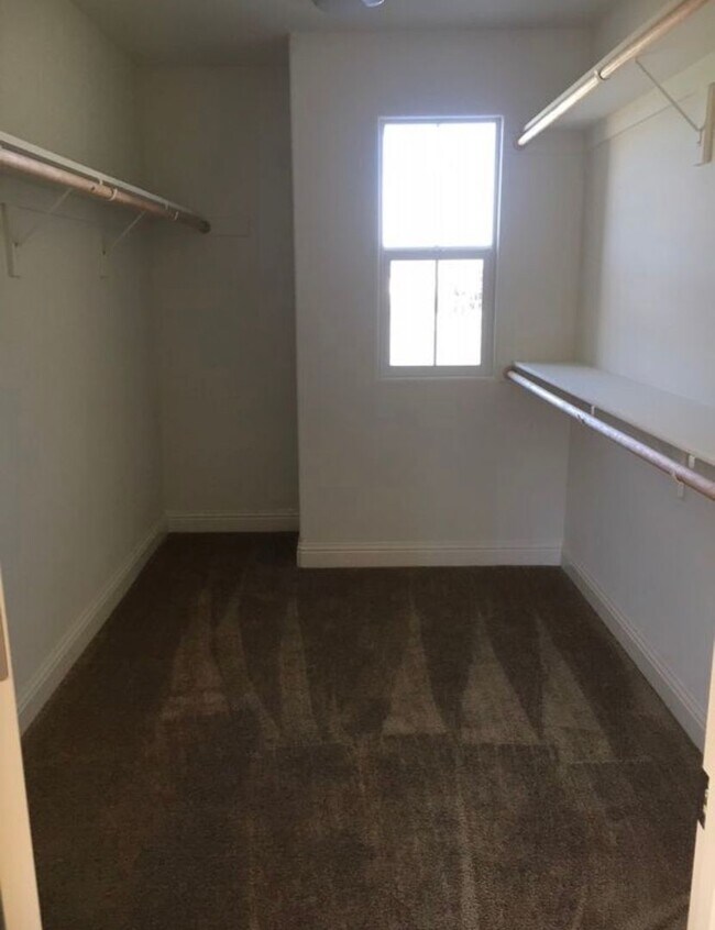Building Photo - 1172 Fox Field Ln