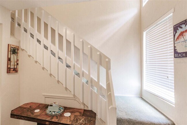 Building Photo - 1205 E Peppertree Dr