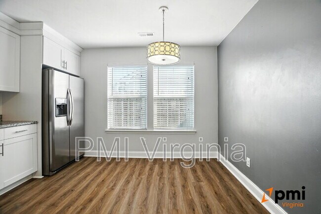 Building Photo - 159 Stoney Ridge Ave