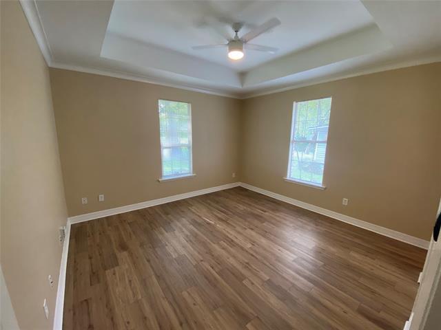 Building Photo - 2511 Fernwood Ave