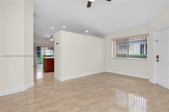 Building Photo - 113 Danielle Ct