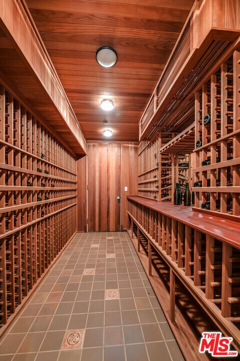 Building Photo - 1136 Calle Vista Dr