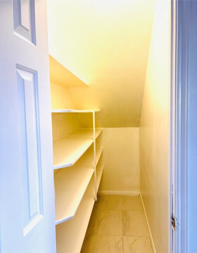 Building Photo - 18807 Forest Deer Rd