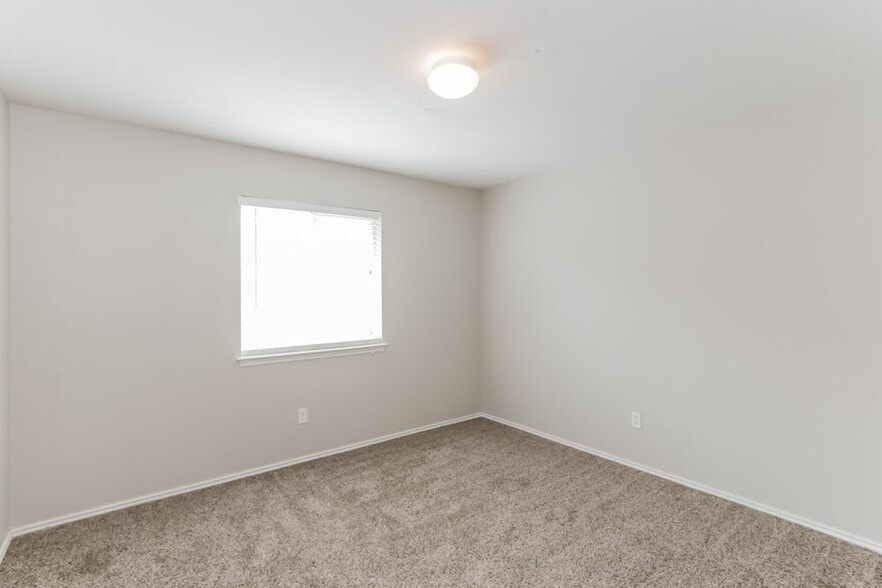 Building Photo - 2014 Gardenia Dr
