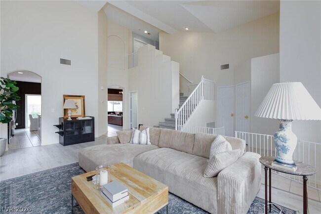 Building Photo - 8204 Burgesshill Ave