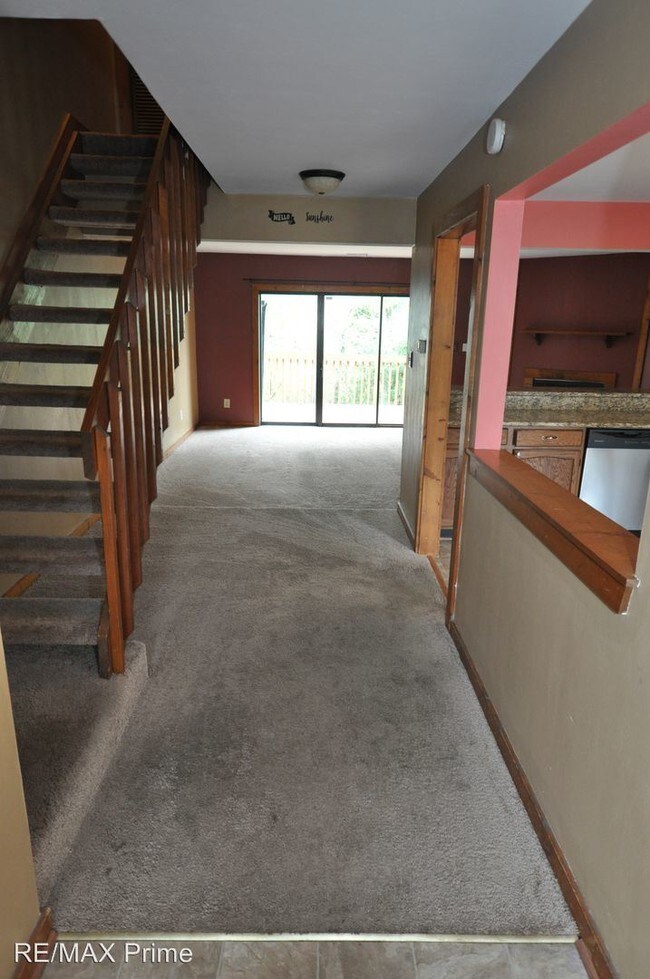 Building Photo - 2 br, 2.5 bath House - 355 Bridgewater Drive