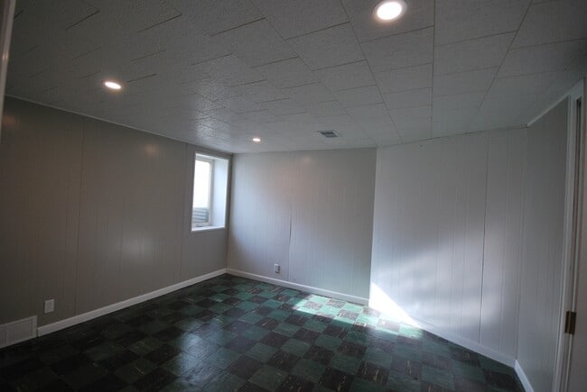 Building Photo - 20516 Denby St