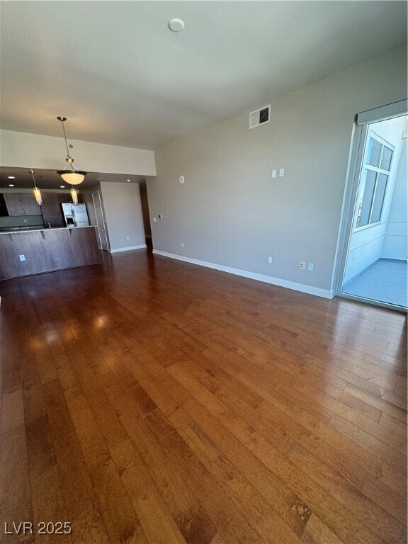 Building Photo - 150 S Las Vegas Blvd