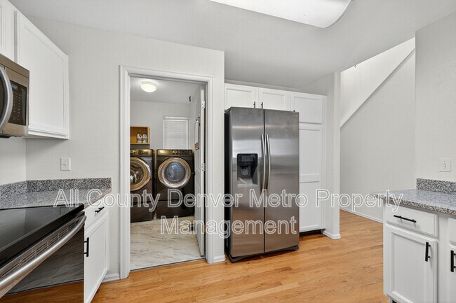 Building Photo - 10203 Vine Ct