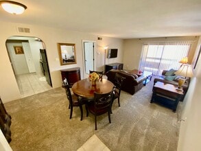 Building Photo - Furnished Scottsdale One Bedroom Condo For Long or Short Term (Min 3 Months)