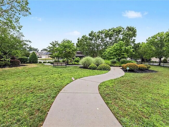 Building Photo - Lease OR Lease to Own