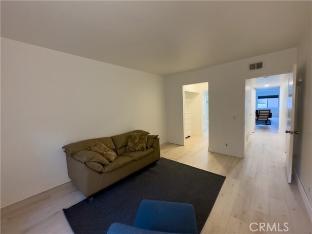 Building Photo - 2110 Palos Verdes Dr N